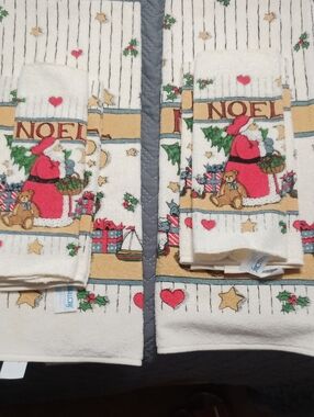 Vintage Christmas Noel Bath Towel Sets NWOT 2 Sets!!❤️